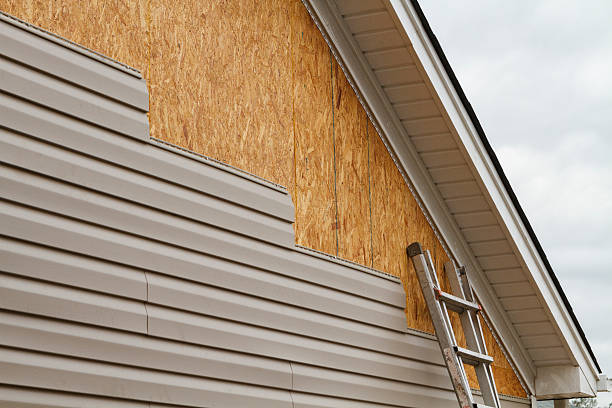 Professional Siding Contractor technician working in Arlington, GA